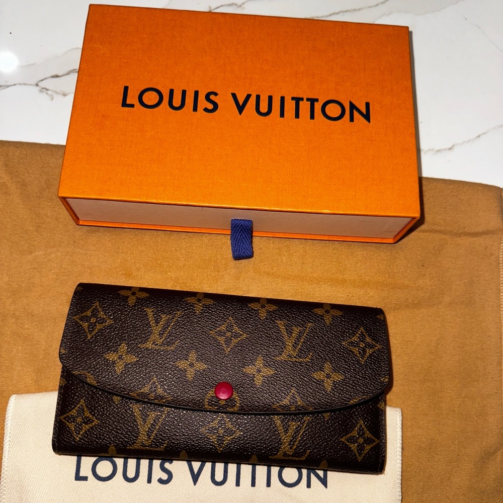 Louis Vuitton Monogram Emilie Wallet